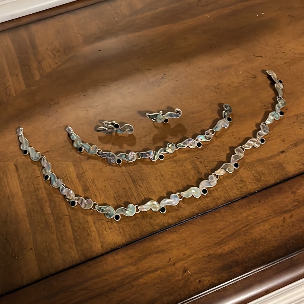 Antique Taxco Mother of Pearl Jewelry-Neclace, Bracelet and Earrings
